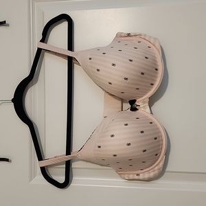 Body by Victoria lined Perfect Coverage bra